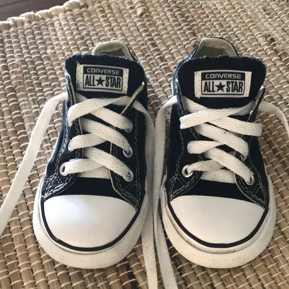 Toddler Size 7 Black Converse